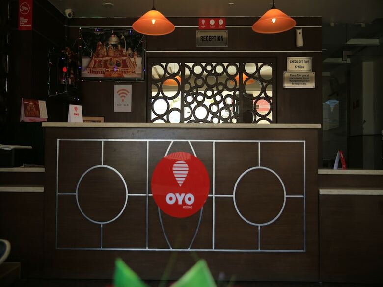 Oyo 4300 Hotel The Royal Placid