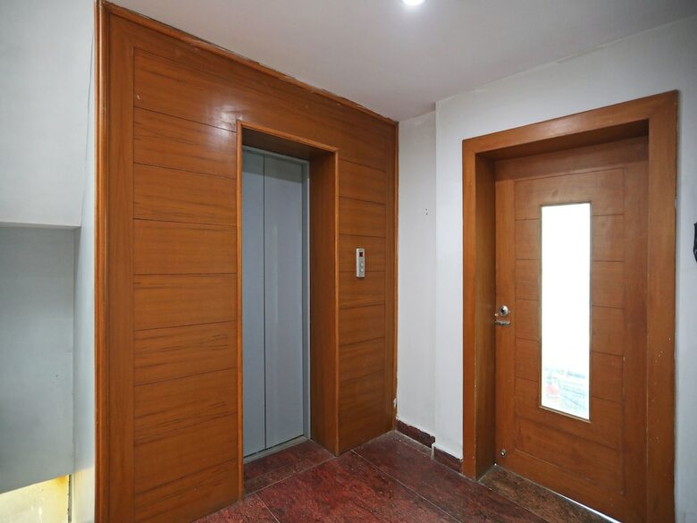 Oyo 2676 Avita The Hotel