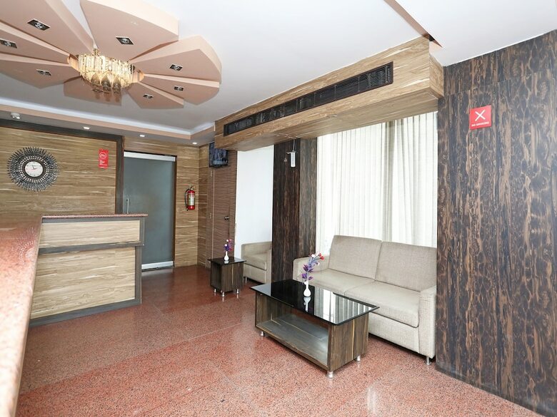 Oyo 2676 Avita The Hotel