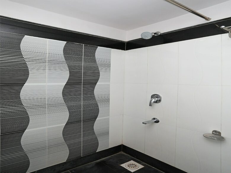 Oyo 2676 Avita The Hotel