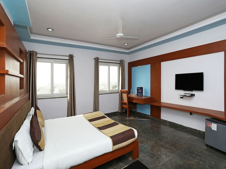 Oyo 2676 Avita The Hotel