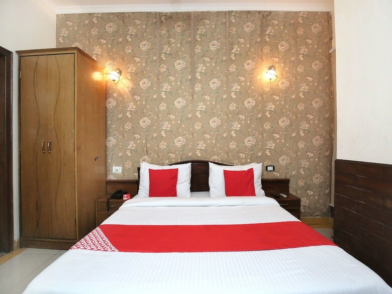 Oyo 1933 Hotel City Paradise