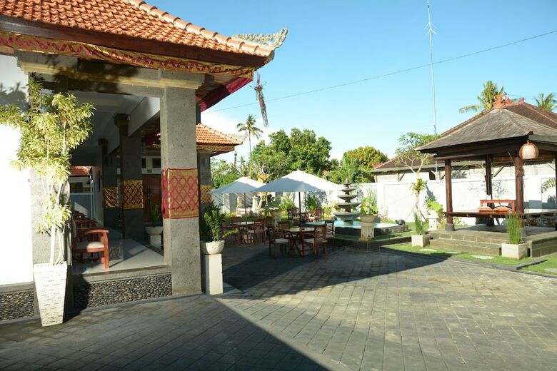 Bed & Breakfast Kubu Garden Guest House