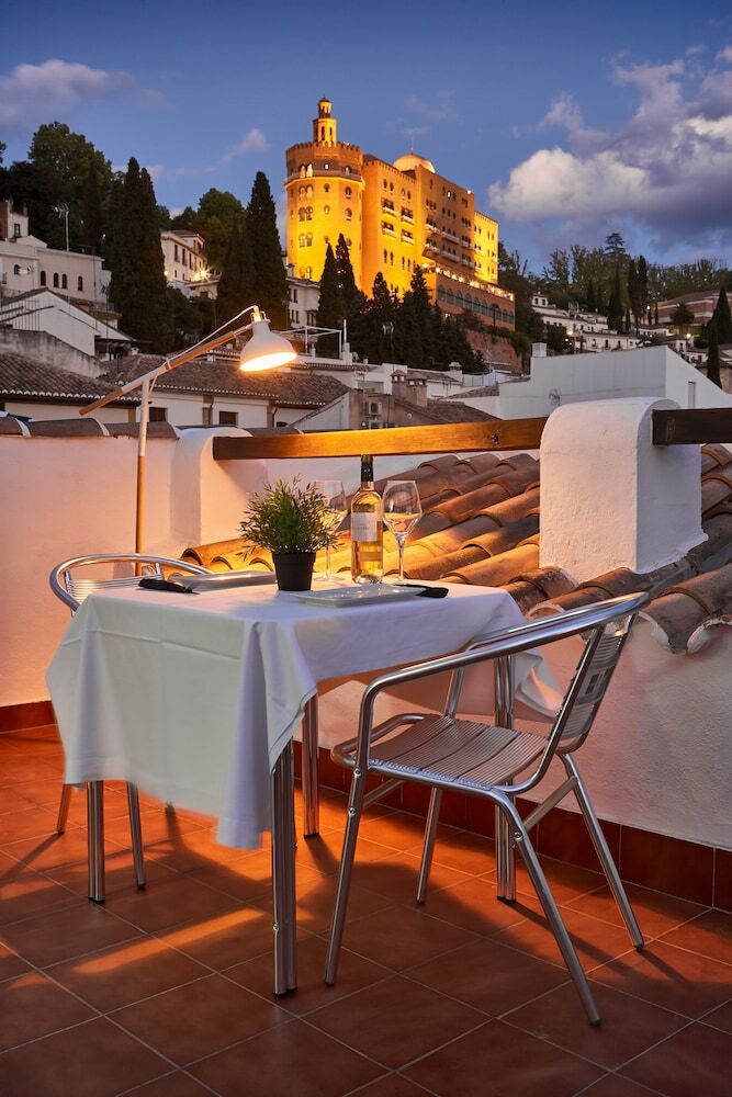 Pension Rooms Vita & Bar