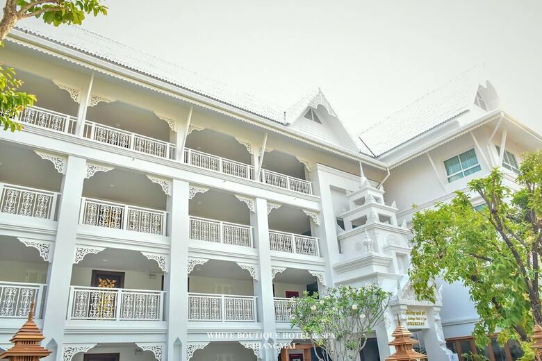 White Boutique Hotel And Spa