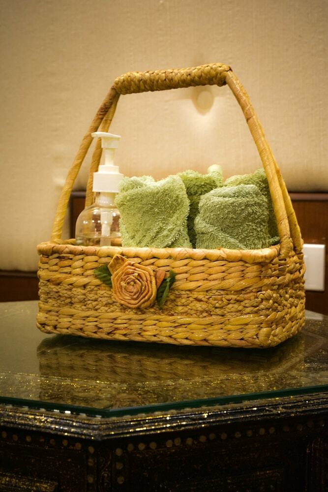 White Boutique Hotel And Spa