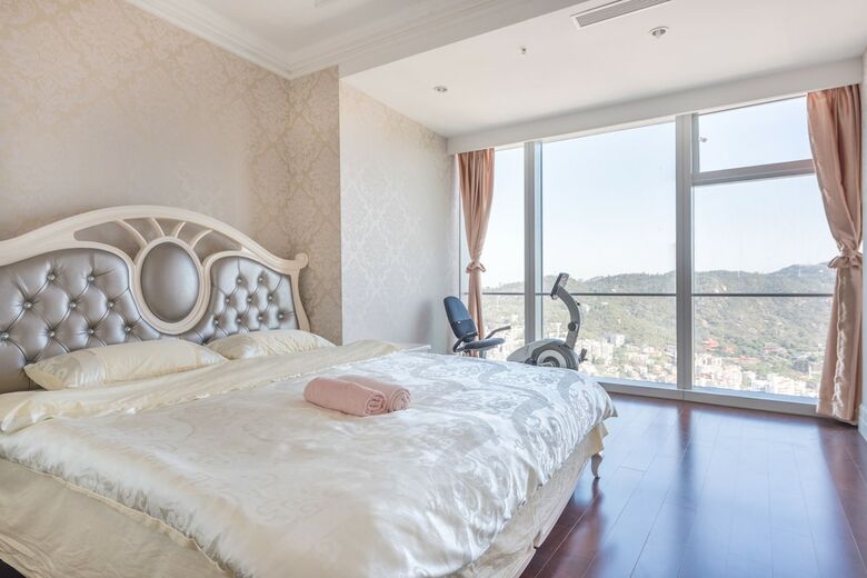 Twin Tower Anthony Seaview Apart-hotel