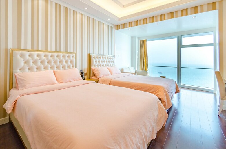 Twin Tower Anthony Seaview Apart-hotel