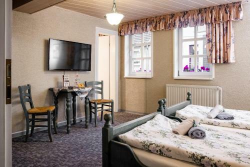 Hostal Gastst�tte Und Pension Zur Krone