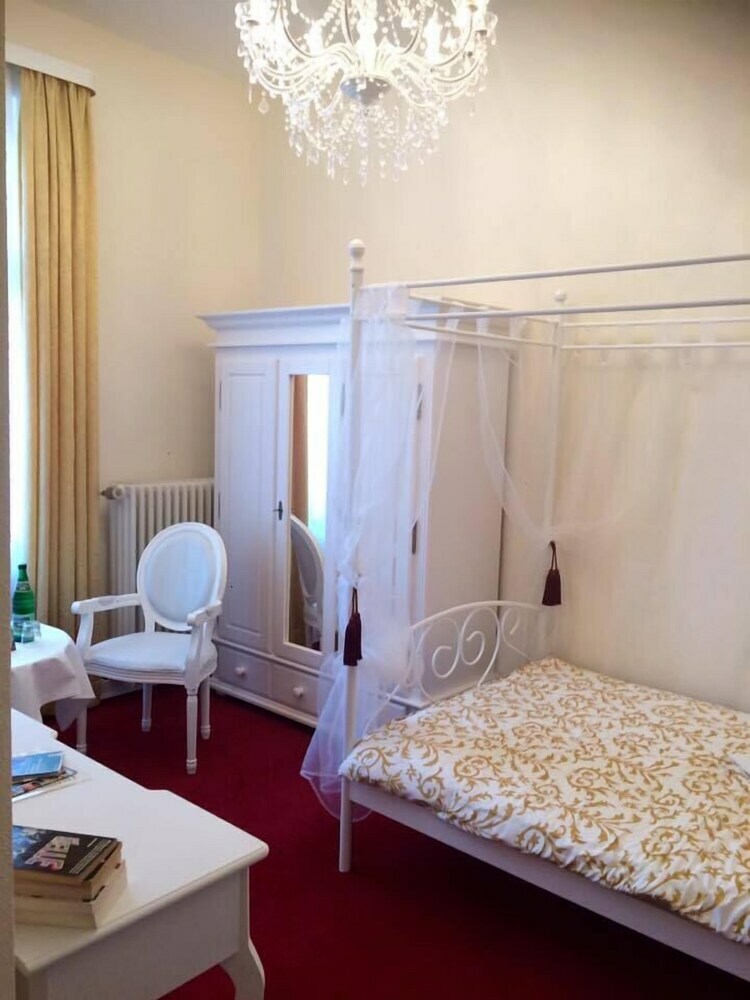 Hotel Kurvilla F�rstin Pauline