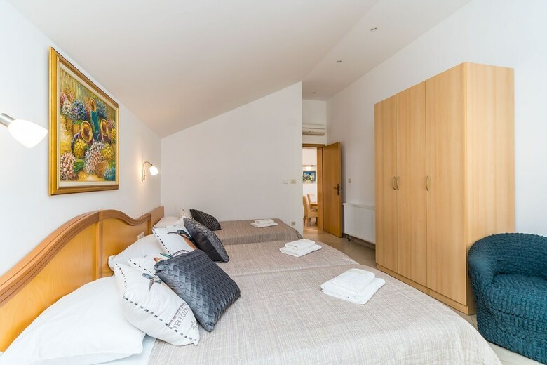 Apartments Subrenum