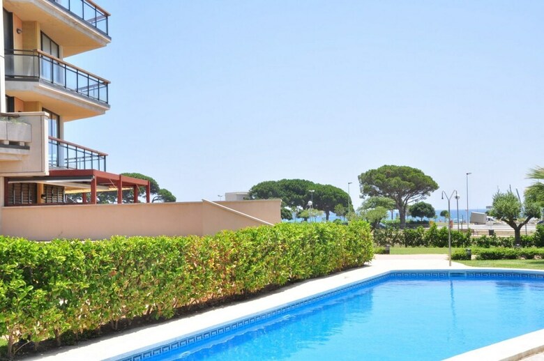 Apartamento Junto Al Mar Para 8 Personas En Cambrils