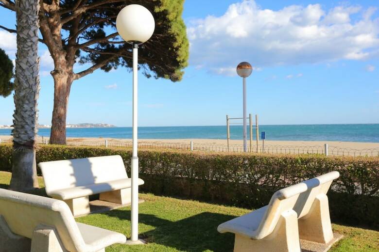 Apartamento Junto Al Mar Para 4 Personas En Cambrils