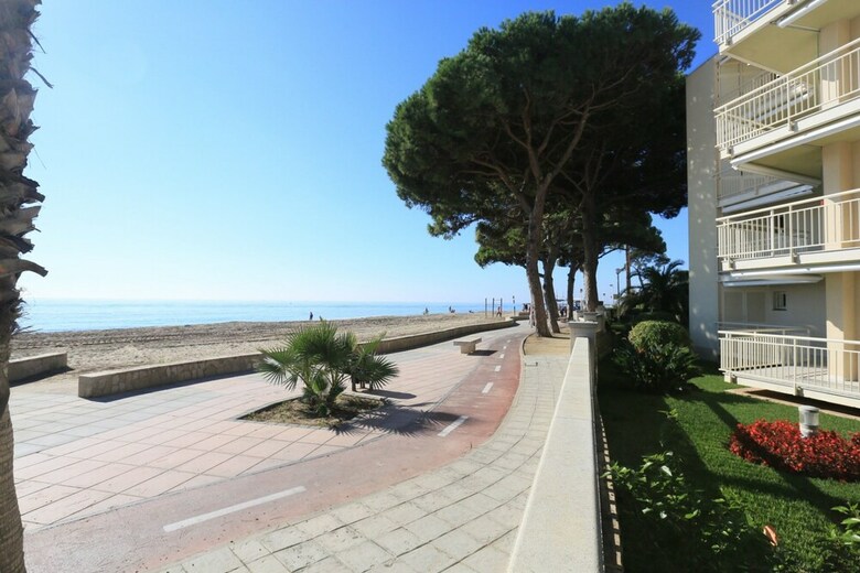 Apartamento Junto Al Mar Para 6 Personas En Cambrils