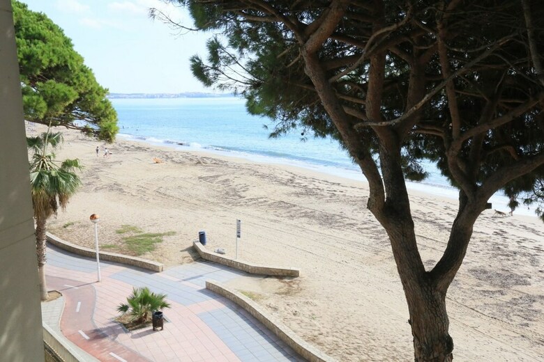 Apartamento Junto Al Mar Para 6 Personas En Cambrils