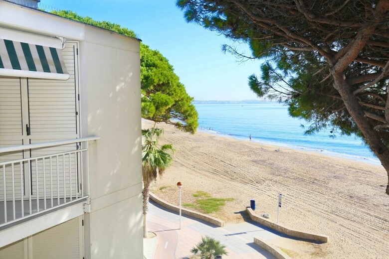 Apartamento Junto Al Mar Para 6 Personas En Cambrils