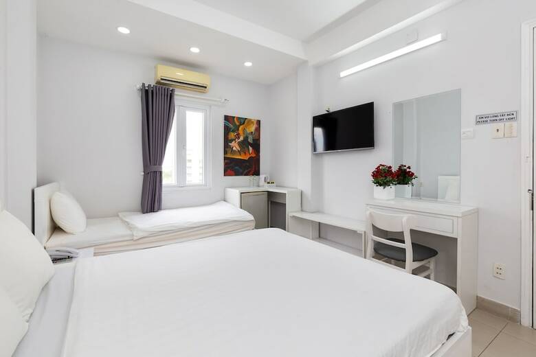White Diamond Pn Hotel - The Art