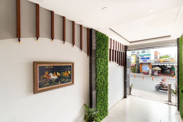 White Diamond Pn Hotel - The Art