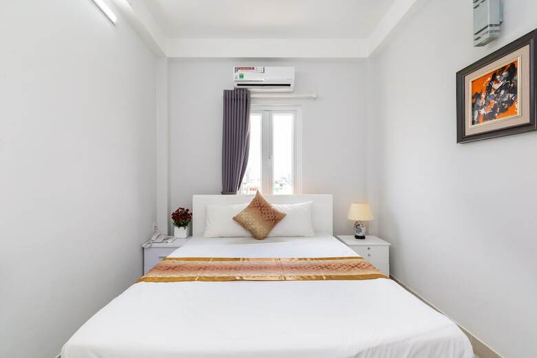 White Diamond Pn Hotel - The Art