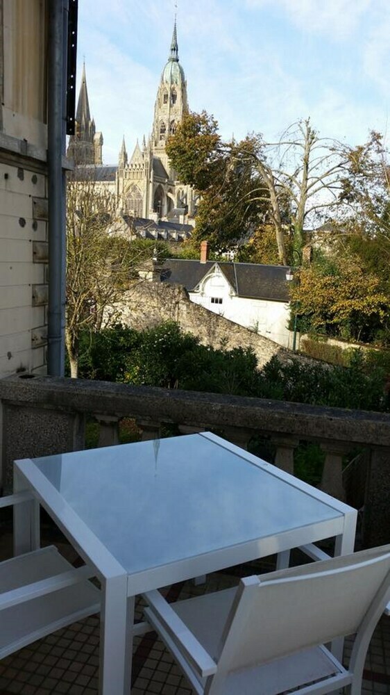 Hotel Castel Bayeux Guesthouse