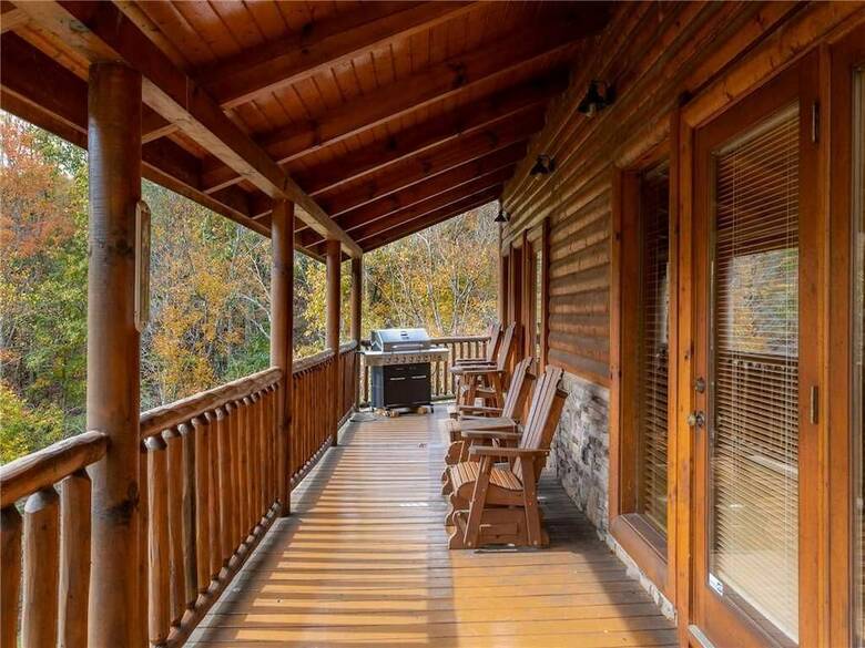 Cabana Changes In Latitude 4 Bedroom Home With Hot Tub