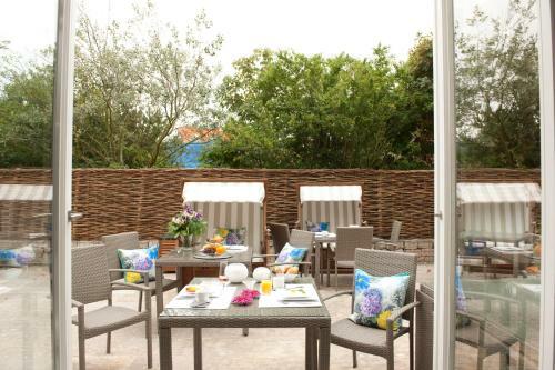 Hostal Hotel Strand Am K�nigshafen