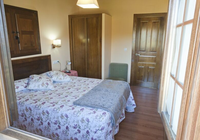 Apartamentos Rurales Villa de Sa�n