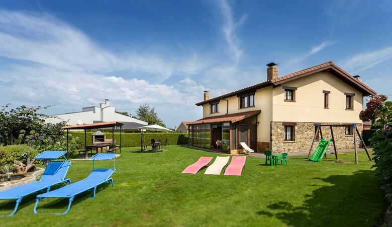 Apartamentos Rurales Villa de Sa�n