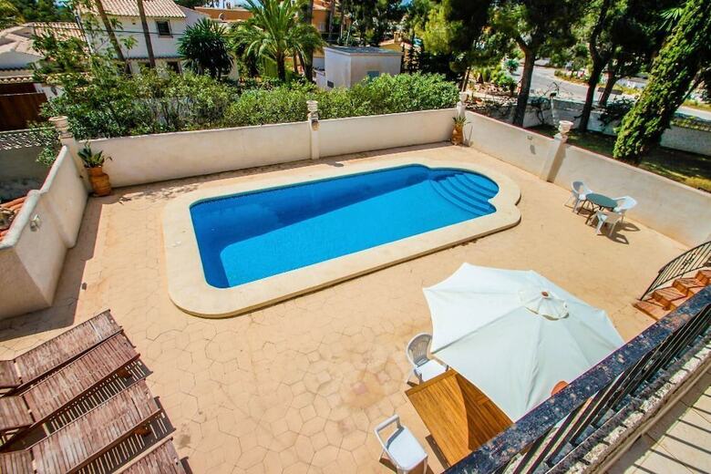 Villa Luisa - Holiday Home With Swimming Pool