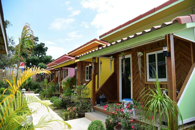 Hotel Prukrom Guesthouse