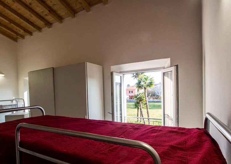 Hostal Ostello La Salana