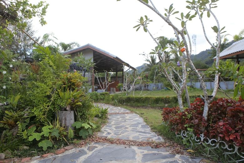 Hotel Woodpoint T&b House