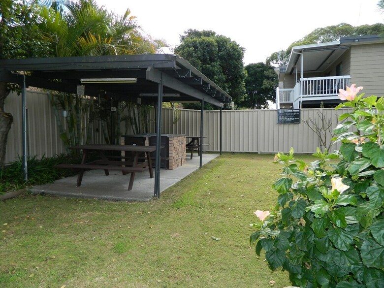 26 Wallis View - Opposite The Lake - 3 Bedroom Apartment