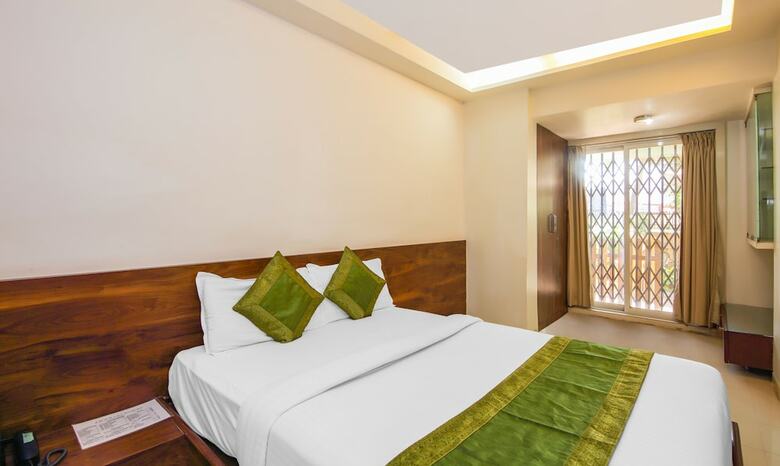 Hotel Treebo Swamini Niwas