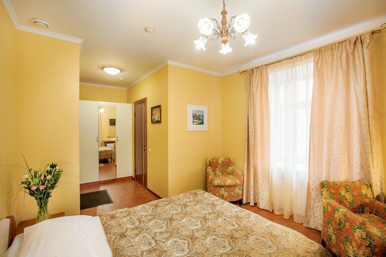 Hotel Sverdlova 27
