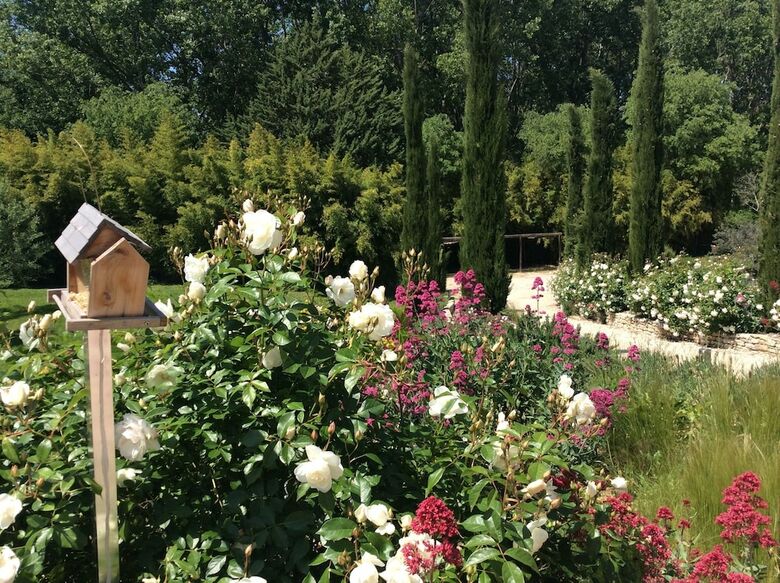 Bed & Breakfast Chambre D'h�tes Au Chant Des Sorgues