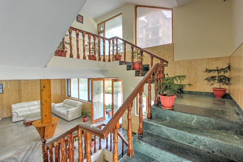 Hotel Mountain Face By Snow City Hotels