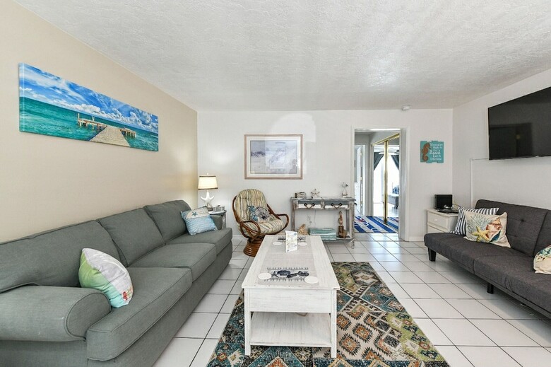 Apartamentos Lj's Cottages By Beachside Management