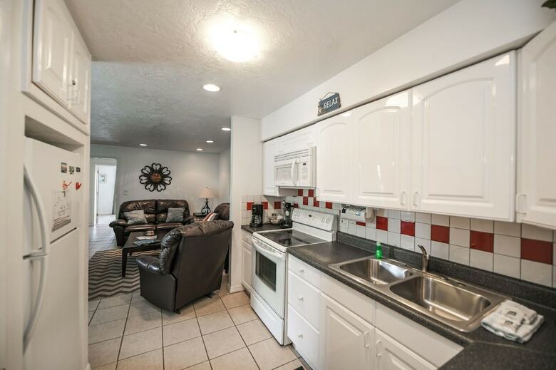 Apartamentos Lj's Cottages By Beachside Management