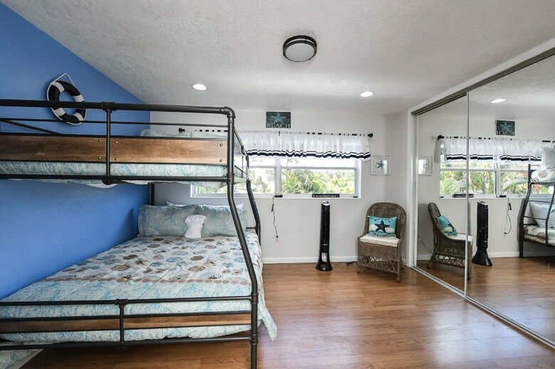 Apartamentos Lj's Cottages By Beachside Management
