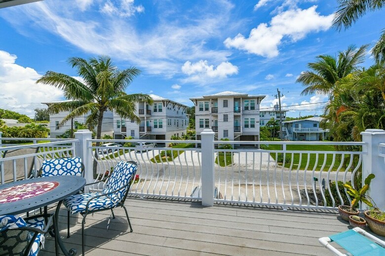 Apartamentos Lj's Cottages By Beachside Management