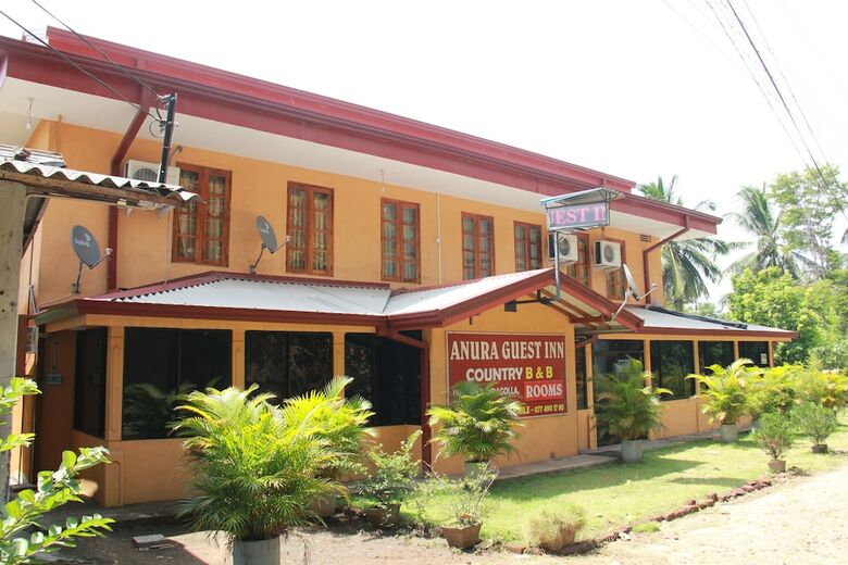 Hotel Anura Guest Inn