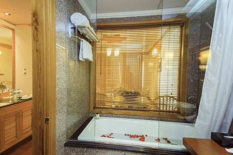 Senriver Hotel