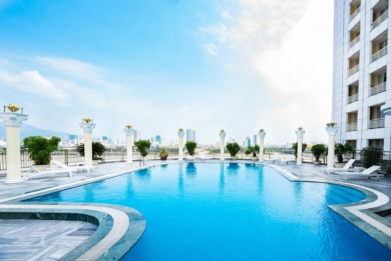 Senriver Hotel
