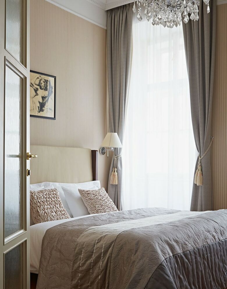 Hotel Apartments Almandine