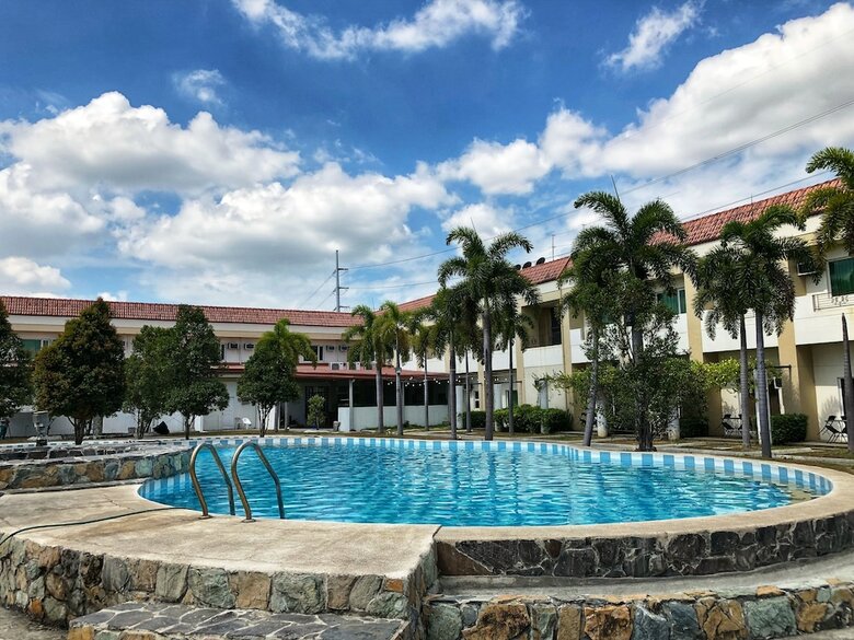 King's Royale Hotel And Resort