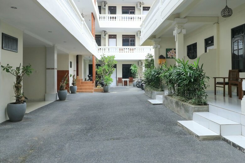 City Garden Bali Dwipa Hotel