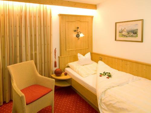 Hostal G�stehaus Wei�es R�ssl