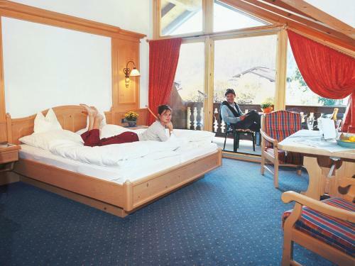 Hostal G�stehaus Wei�es R�ssl