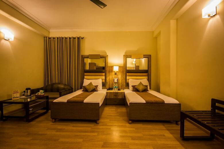 The Sun Court Hotel Yatri